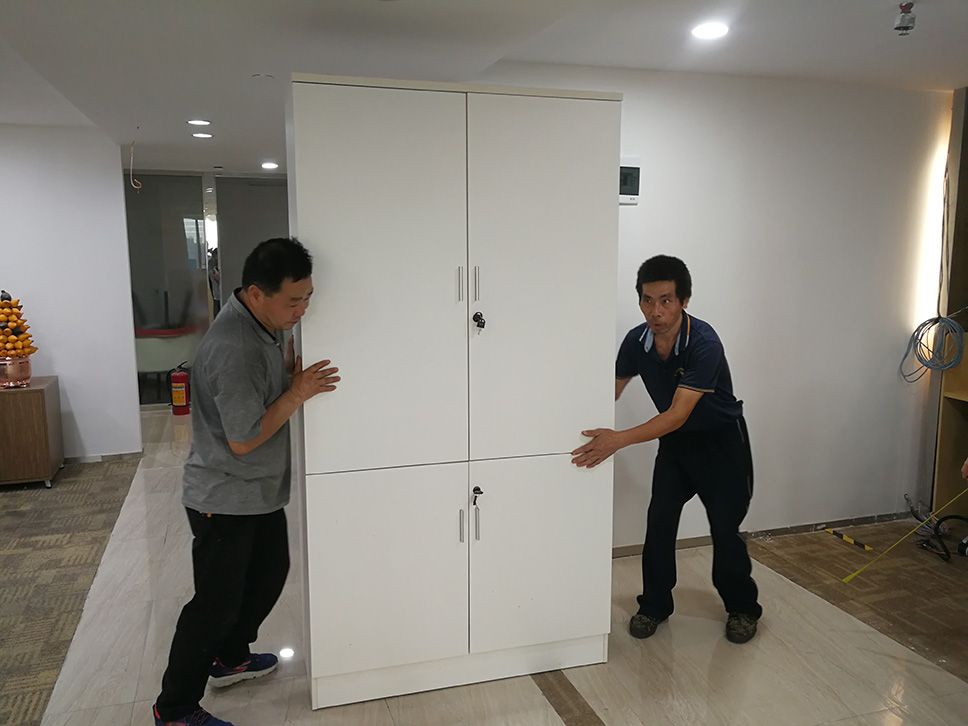搬家怎么搬運大衣柜？快來看看吧！